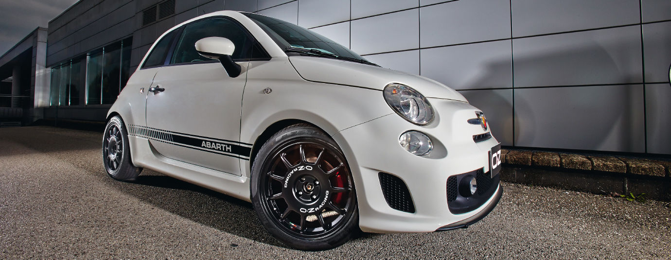 OZ Leggenda Race White + Red Lettering