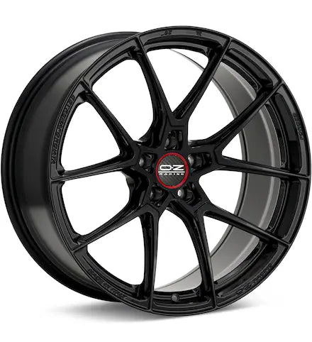 OZ Estrema Forgiata passend für Audi RS6 C8